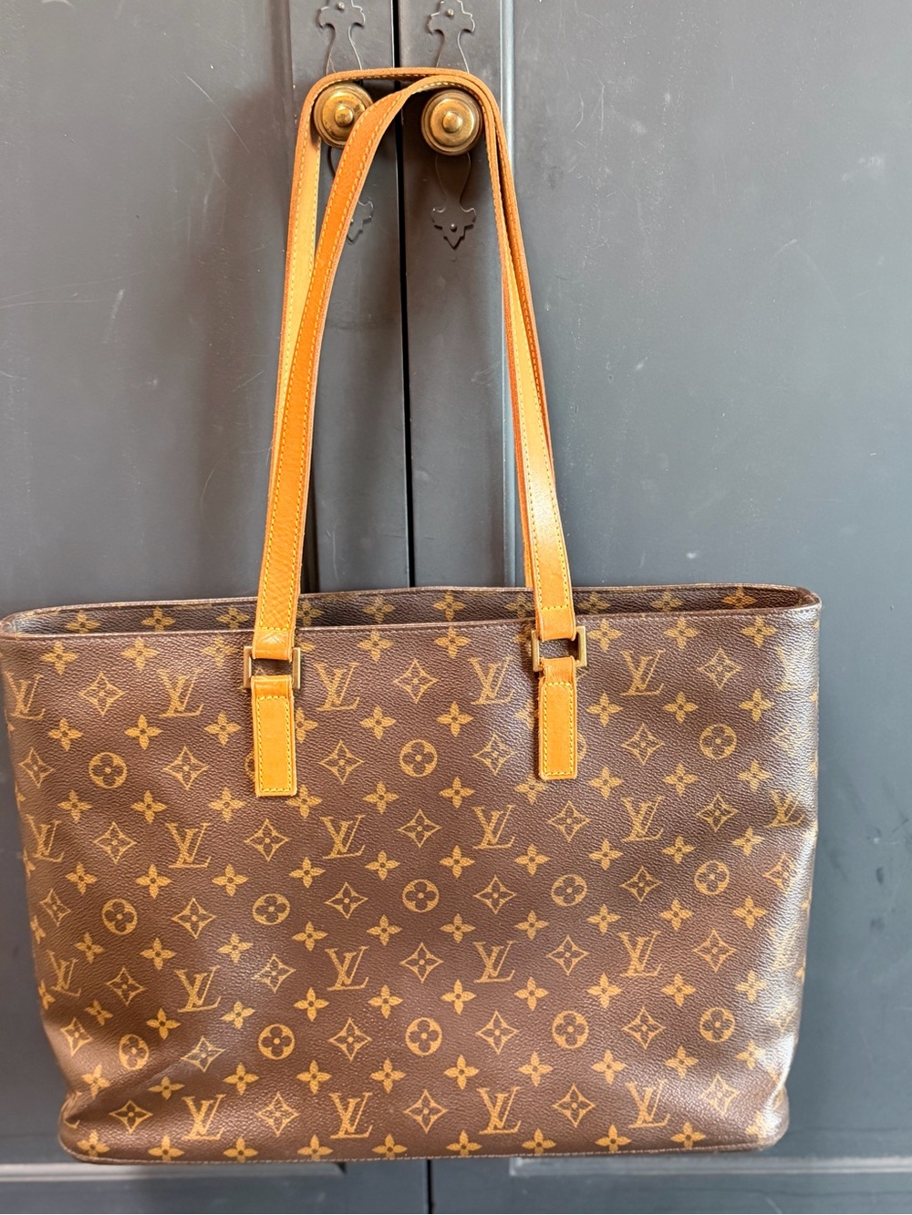 Louis Vuitton Monogram Canvas Tote in Brown with Tan Straps - Picture 2 of 11